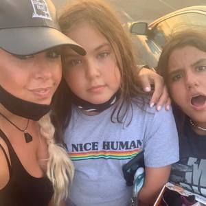 Meet your Posher, Corinne